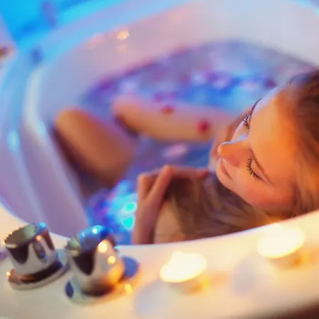 Relaks Wellness & 3*