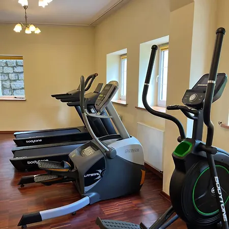 Relaks Wellness & Готель Карпач